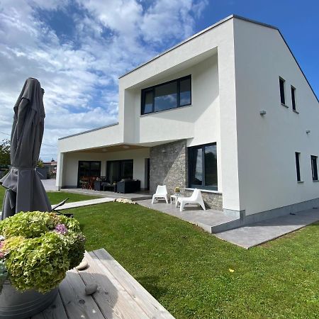 La Llosina Vivienda Vacacional Alquiler Integro Llanes Kültér fotó