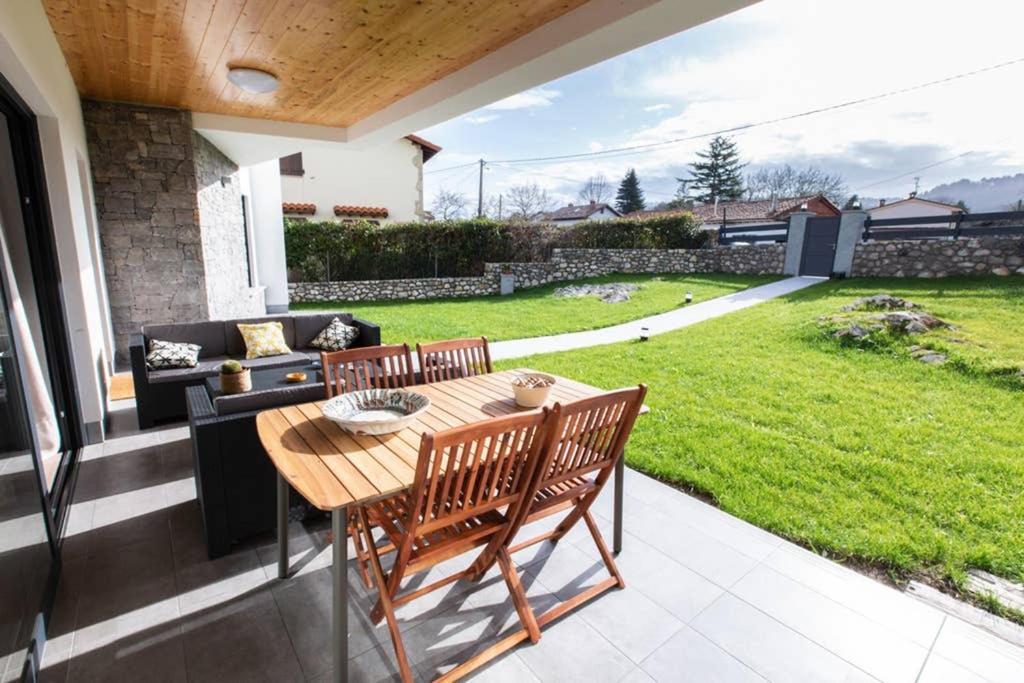 La Llosina Vivienda Vacacional Alquiler Integro Llanes Kültér fotó